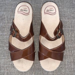 EUC Dansko Sandals Size 36.